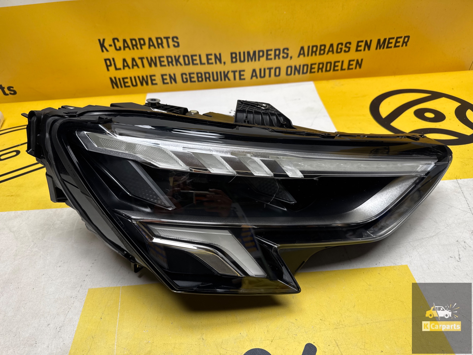 Audi A3 8Y Phare Full LED Avant Droit 8Y0941034