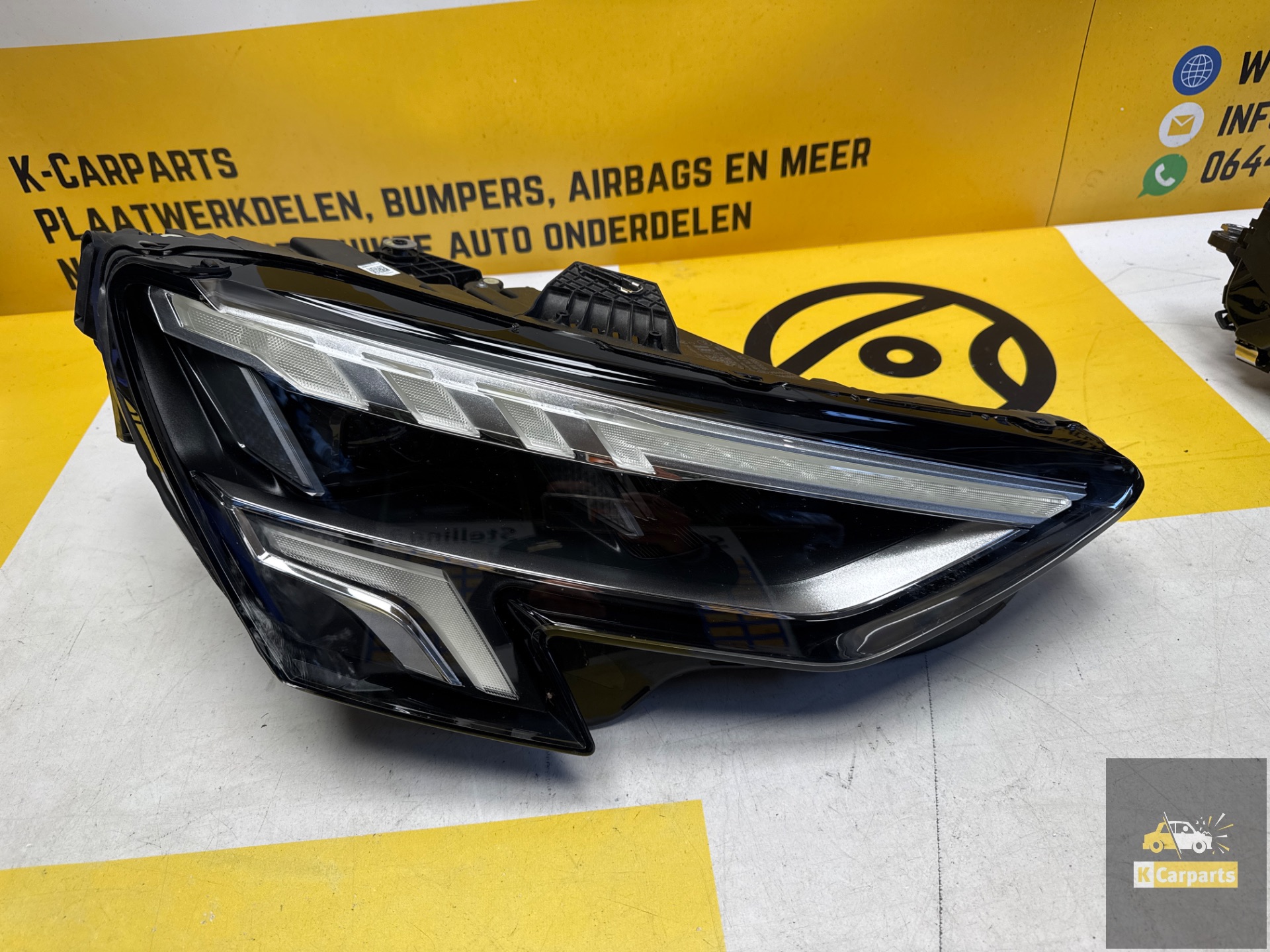 Audi A3 8Y Phare Full LED Avant Droit 8Y0941034