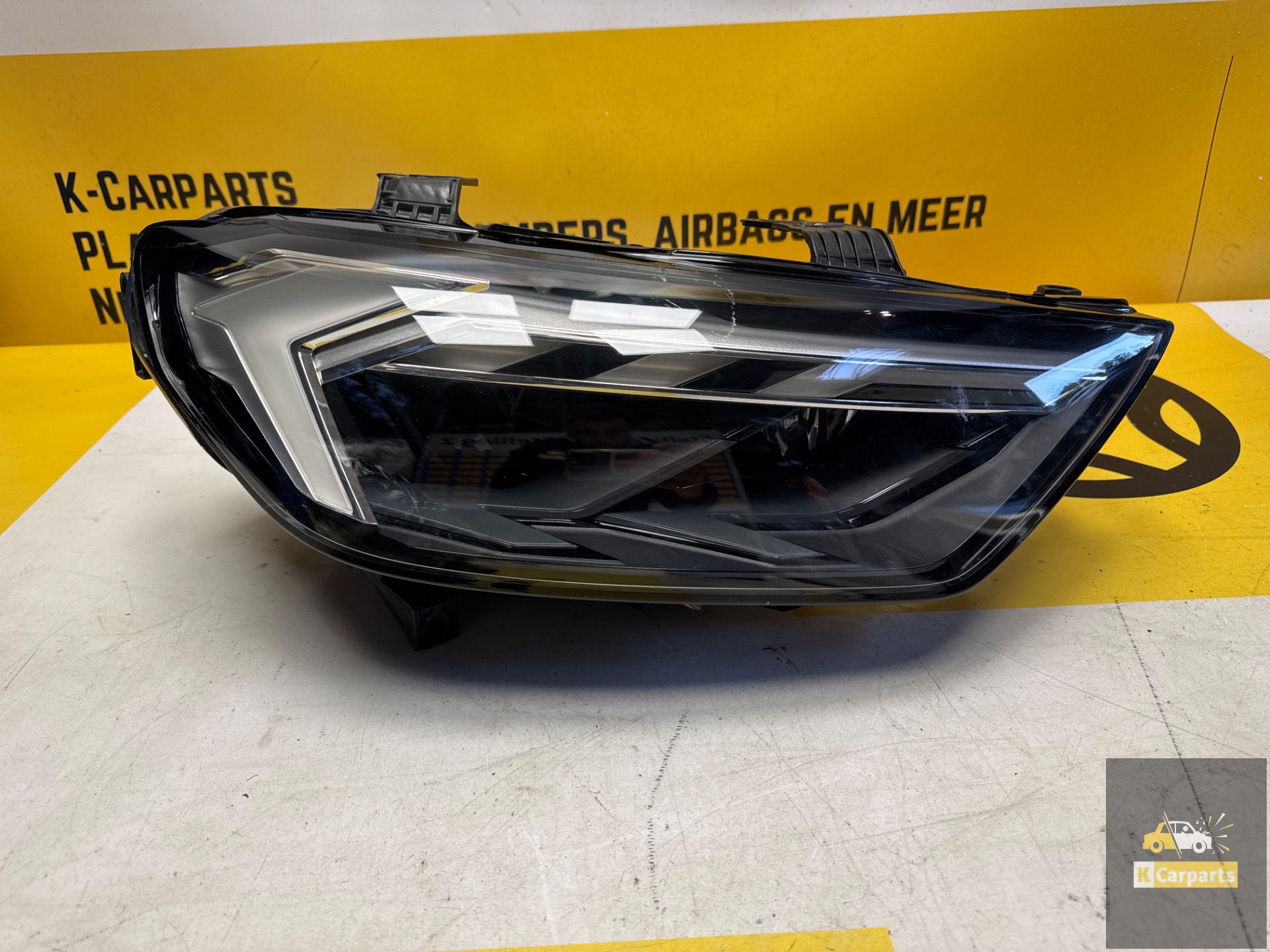 Koplamp Audi A1 82A Voll LED Rechts Origineel 82A941034D Compleet