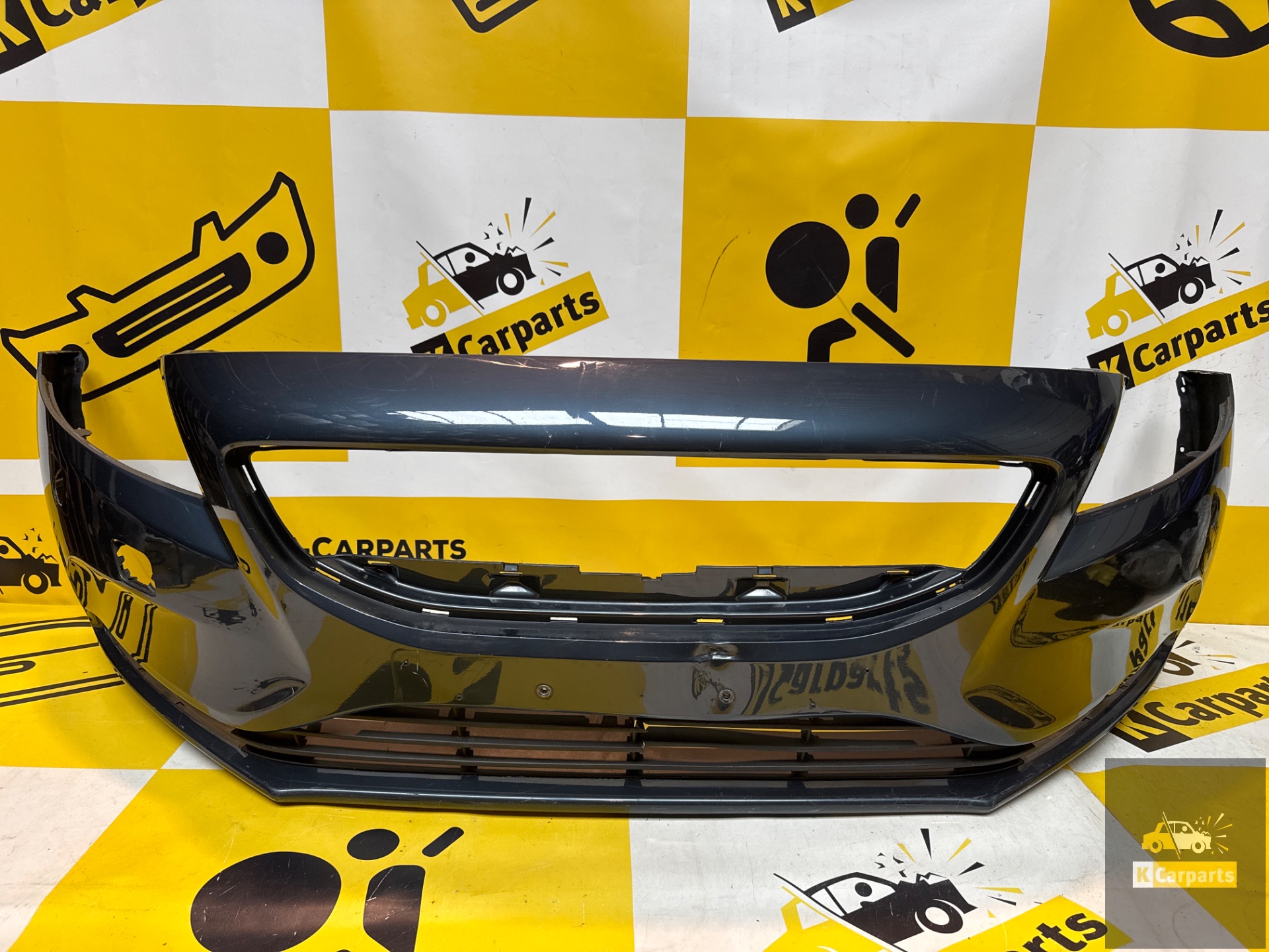 Volvo v40 Front bumper KLS Normal bumper