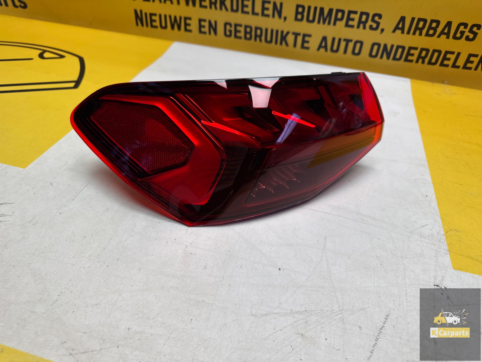 Feu arrière LED gauche Audi A3 8Y 8Y0945207 Original