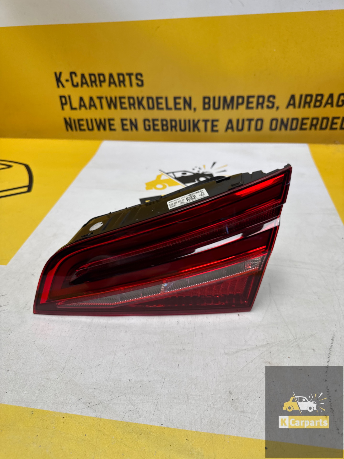 Feu arrière droit Audi A3 8V 8V4945094C