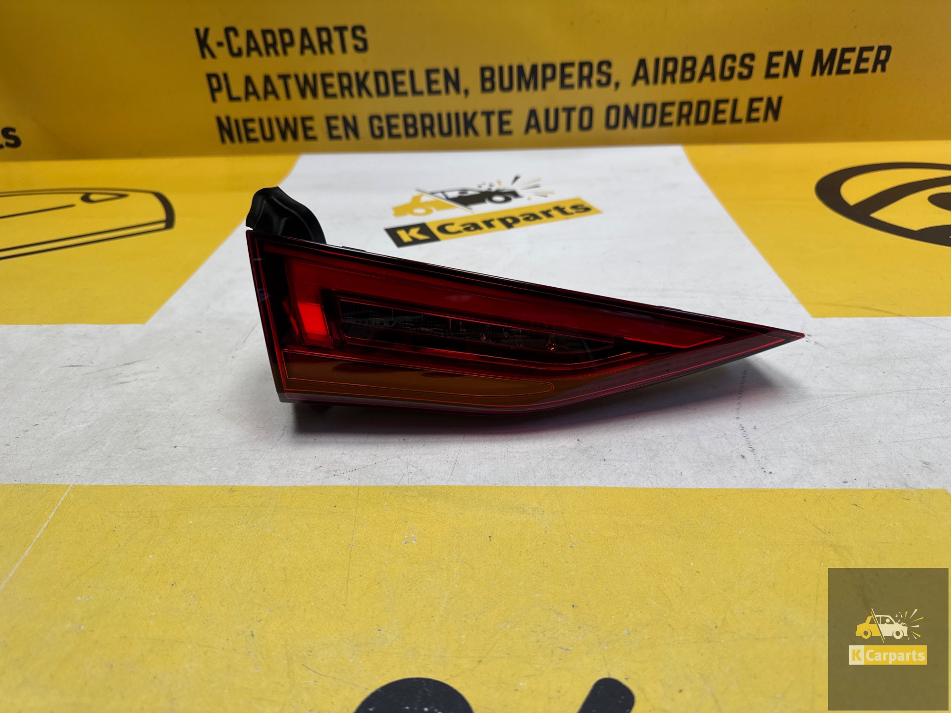 Cache feu arrière LED gauche Audi A3 8Y 8Y0945307