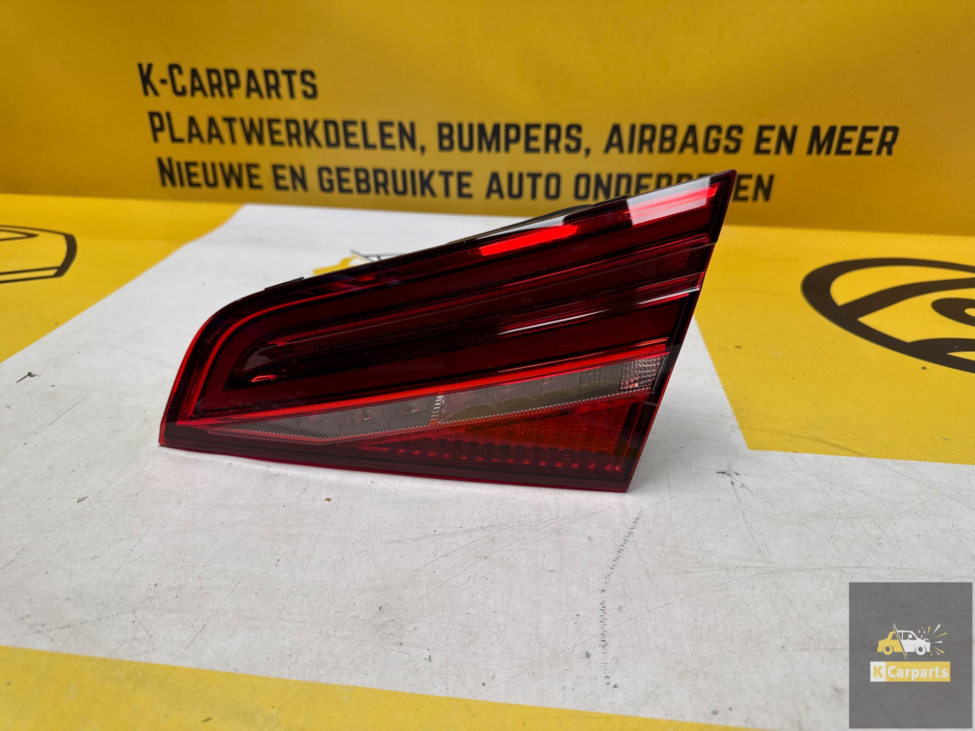 Feu arrière droit Audi A3 8V 8V4945094C