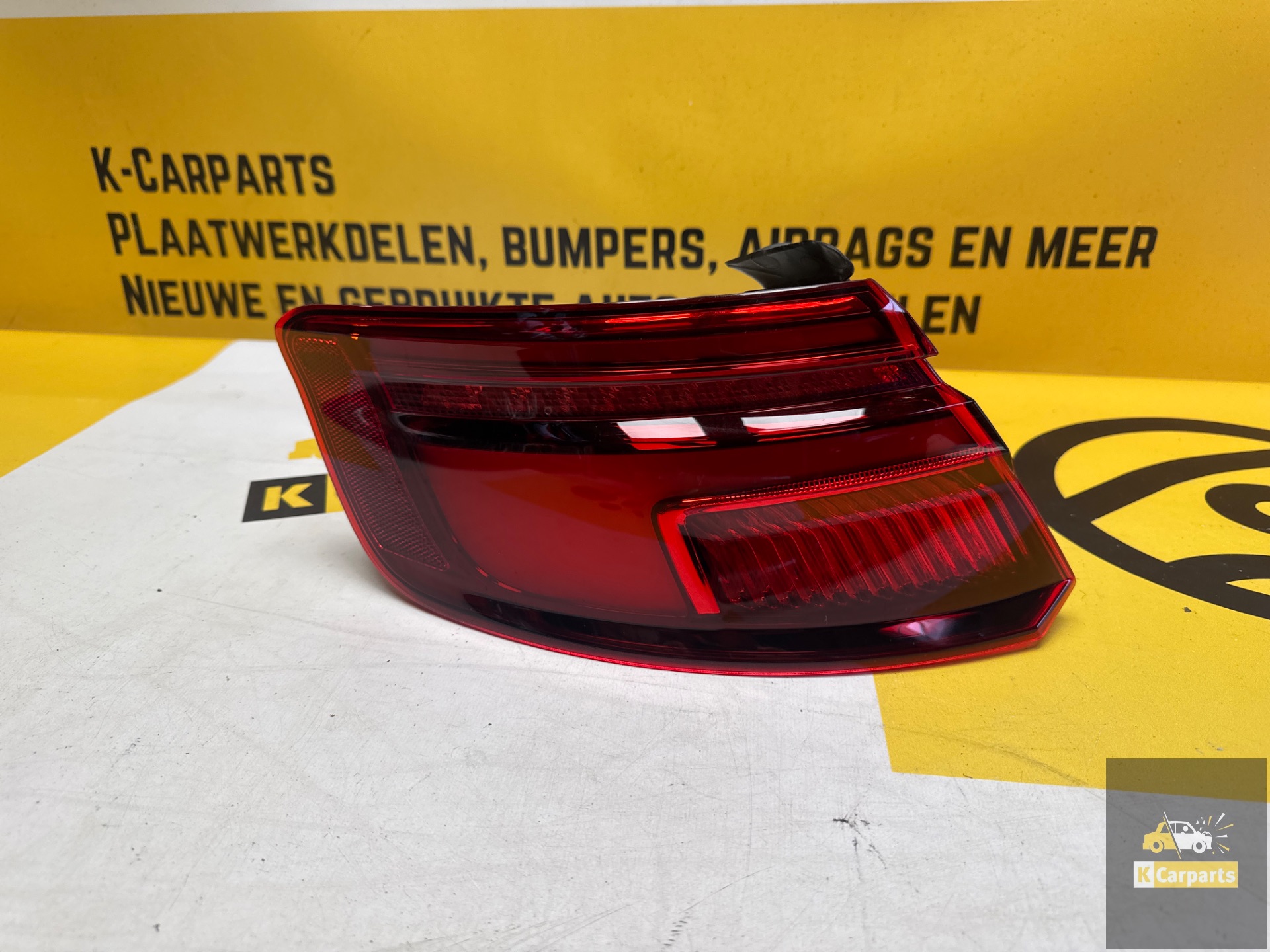 Audi A3 RS3 S3 | Feu arrière gauche 8V4945091