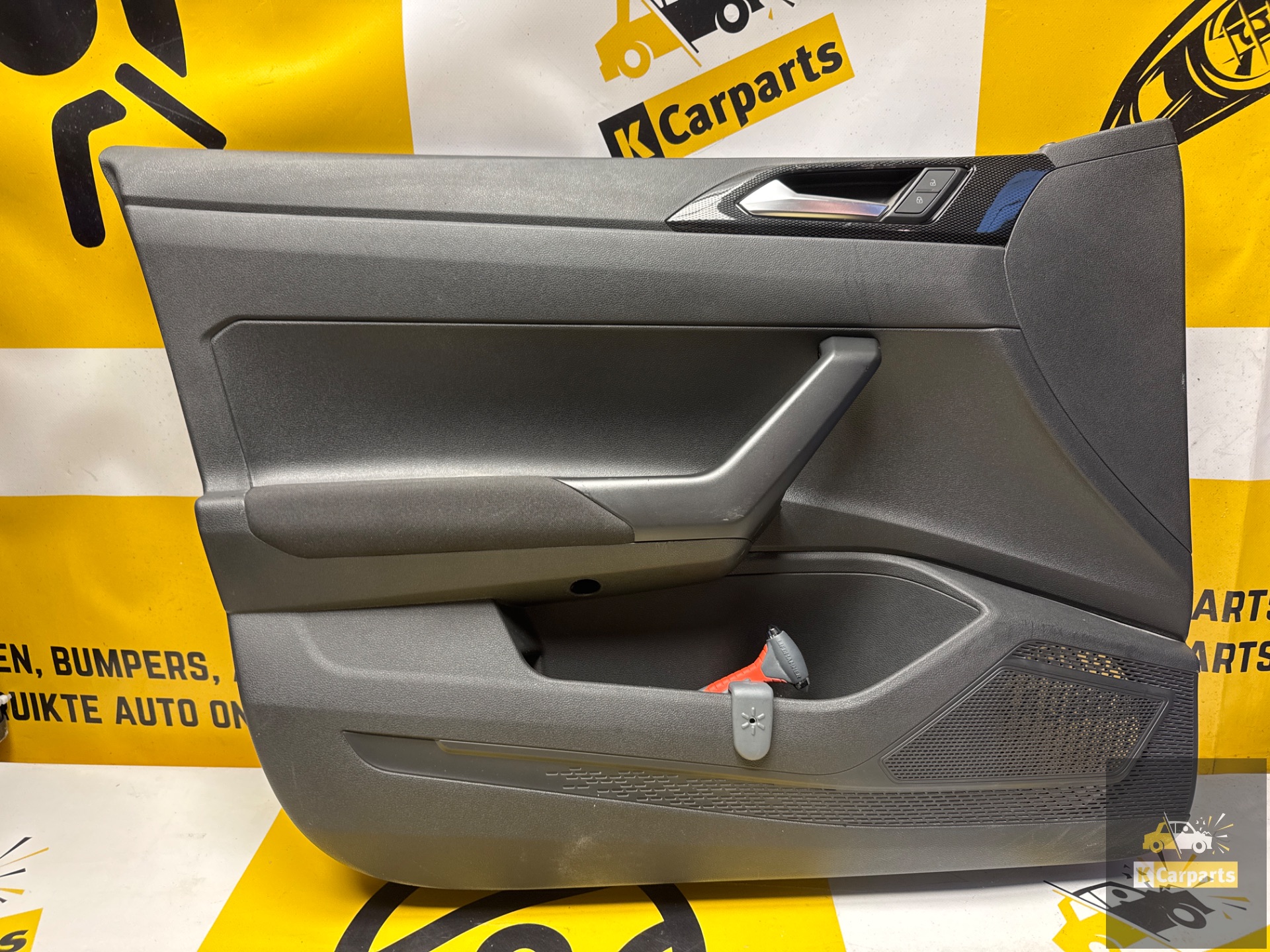 Garniture intérieure du panneau de porte avant gauche de la Volkswagen Polo 2G 2G4867011