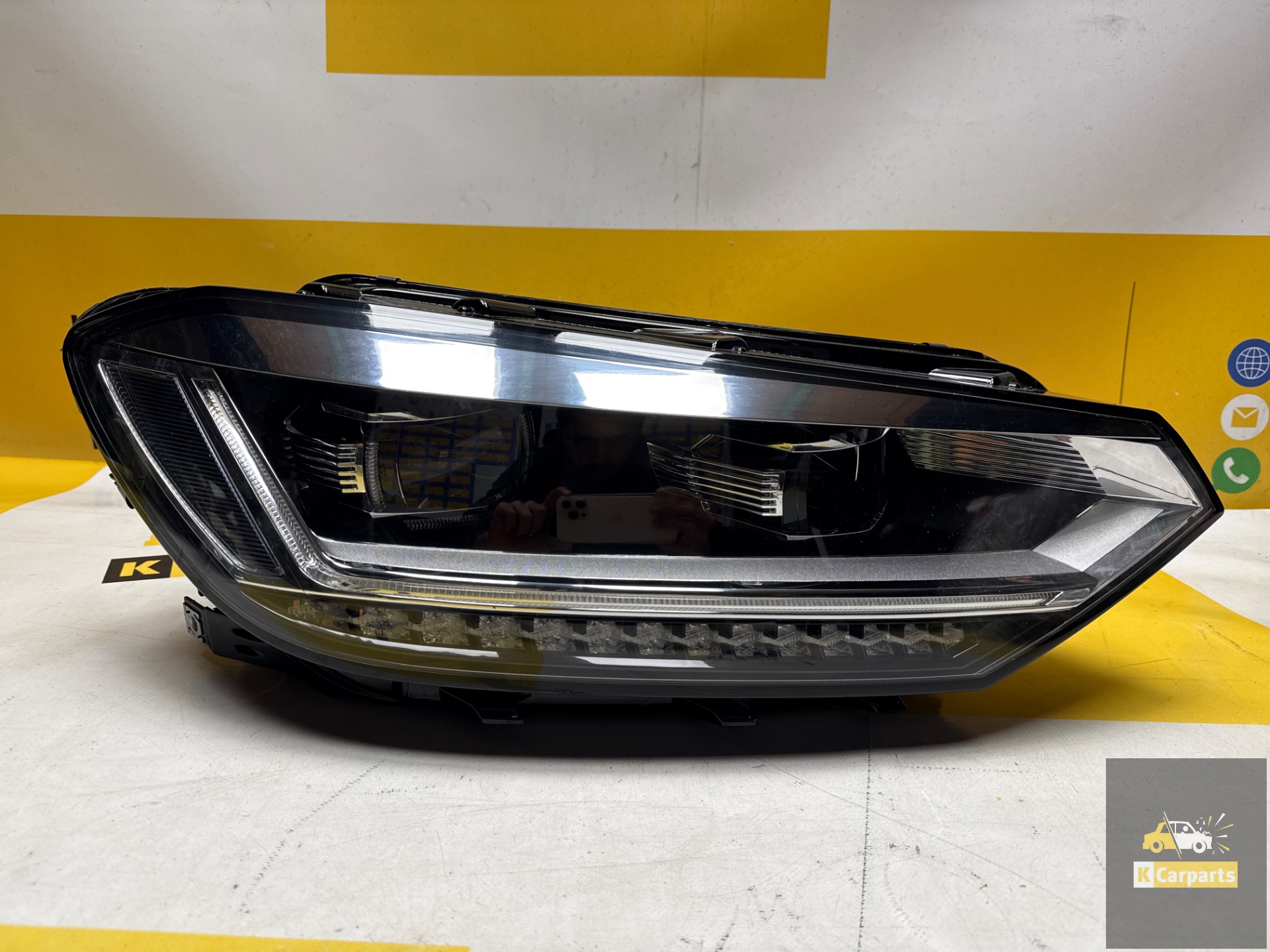 Headlight Volkswagen Touran Right front 5TA 5TB941082A LED Complete