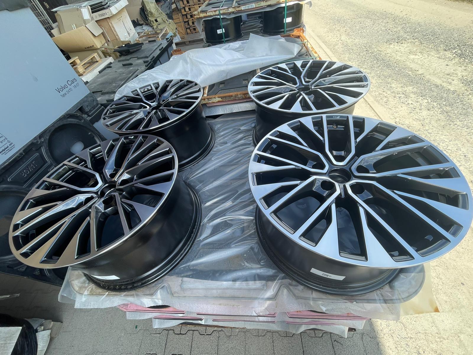 Audi e-tron GT RS velgen 20 inch 4J3601025CF titanium NIEUW