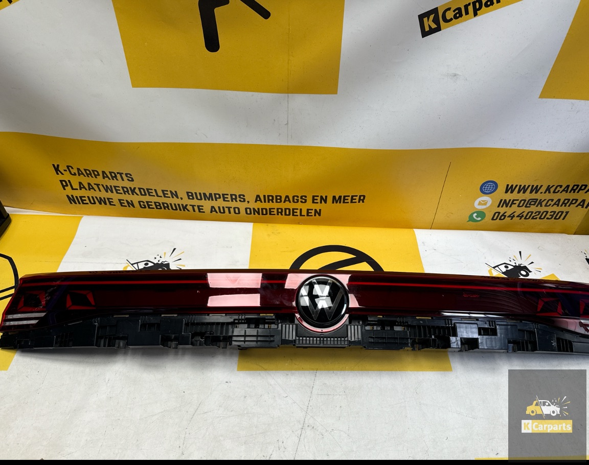 VW TOUAREG REAR LIGHT ORIGINAL 760945208C 760945207C