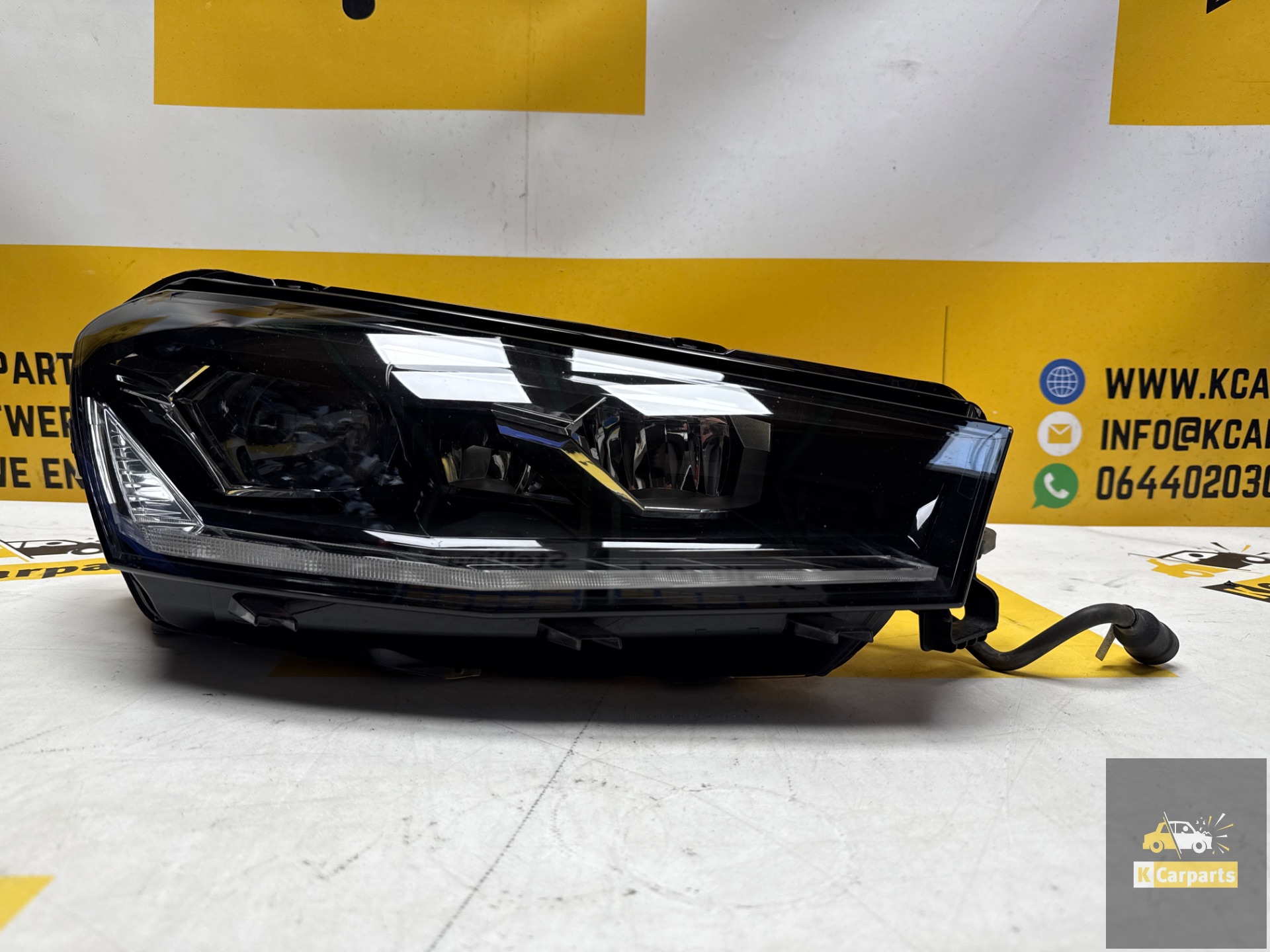 Skoda Fabia 6 Scheinwerfer rechts Original 6VB941016B