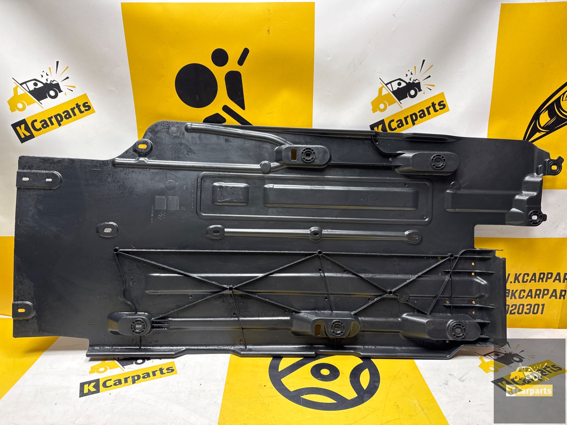 Opel Astra L Corsa Grandland beschermplaat Peugeot 5008 9827725580