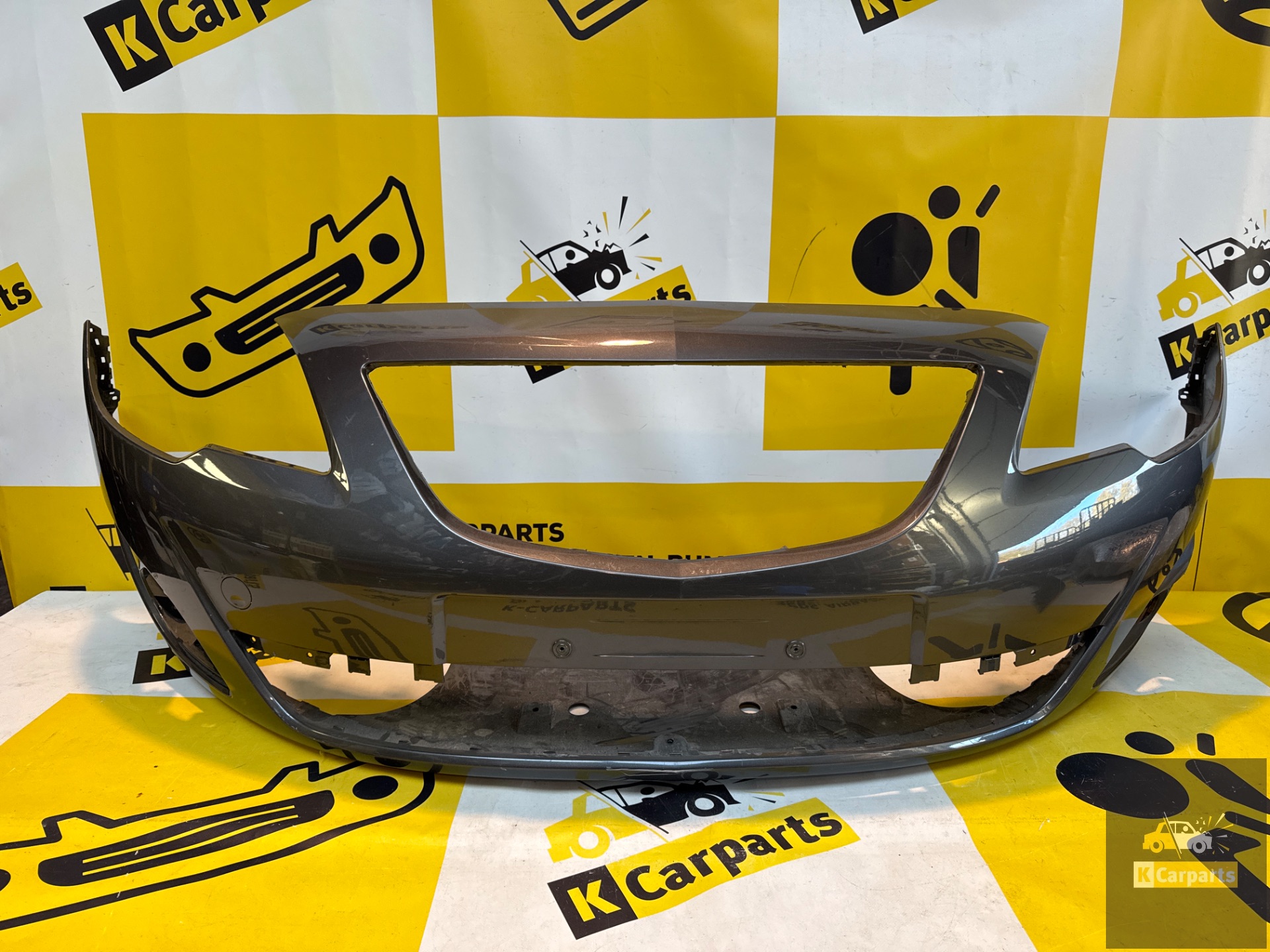 Voorbumper Opel Meriva B ORIGINEEL Bumper 13267699
