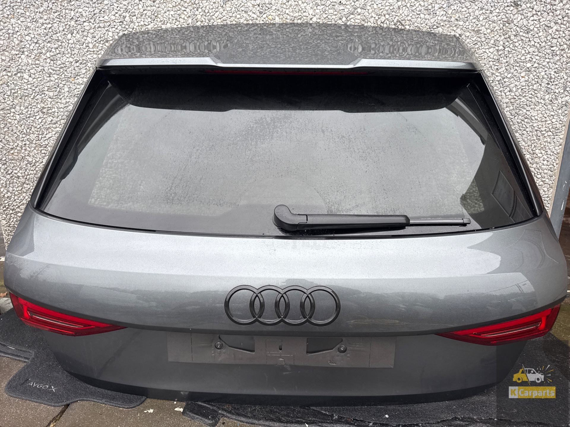 AUDI A3 8Y Sportback  zwart achterklep 2019+