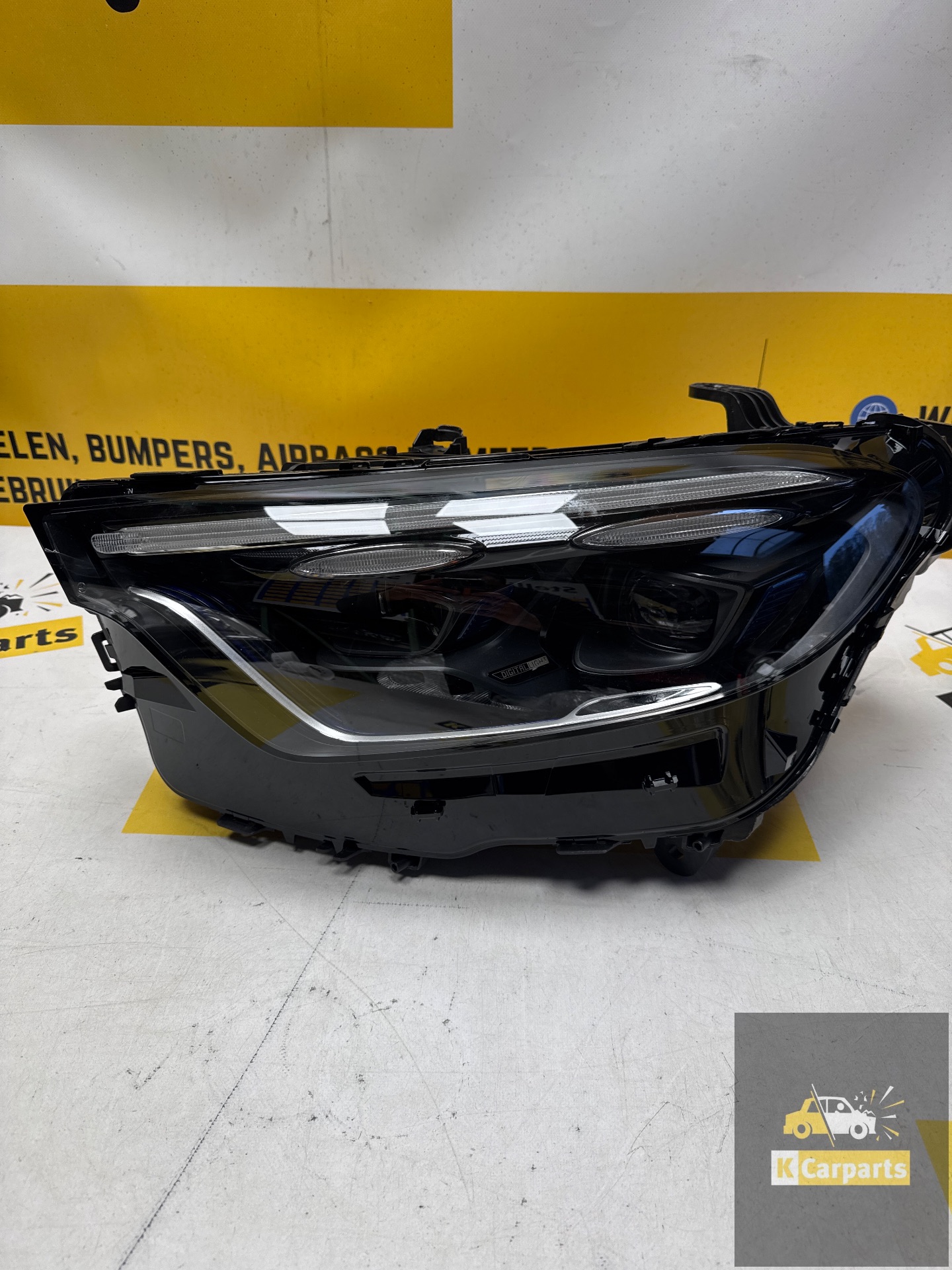 Mercedes X254 GLC Klasse Digital Light koplamp A2549068301 Links