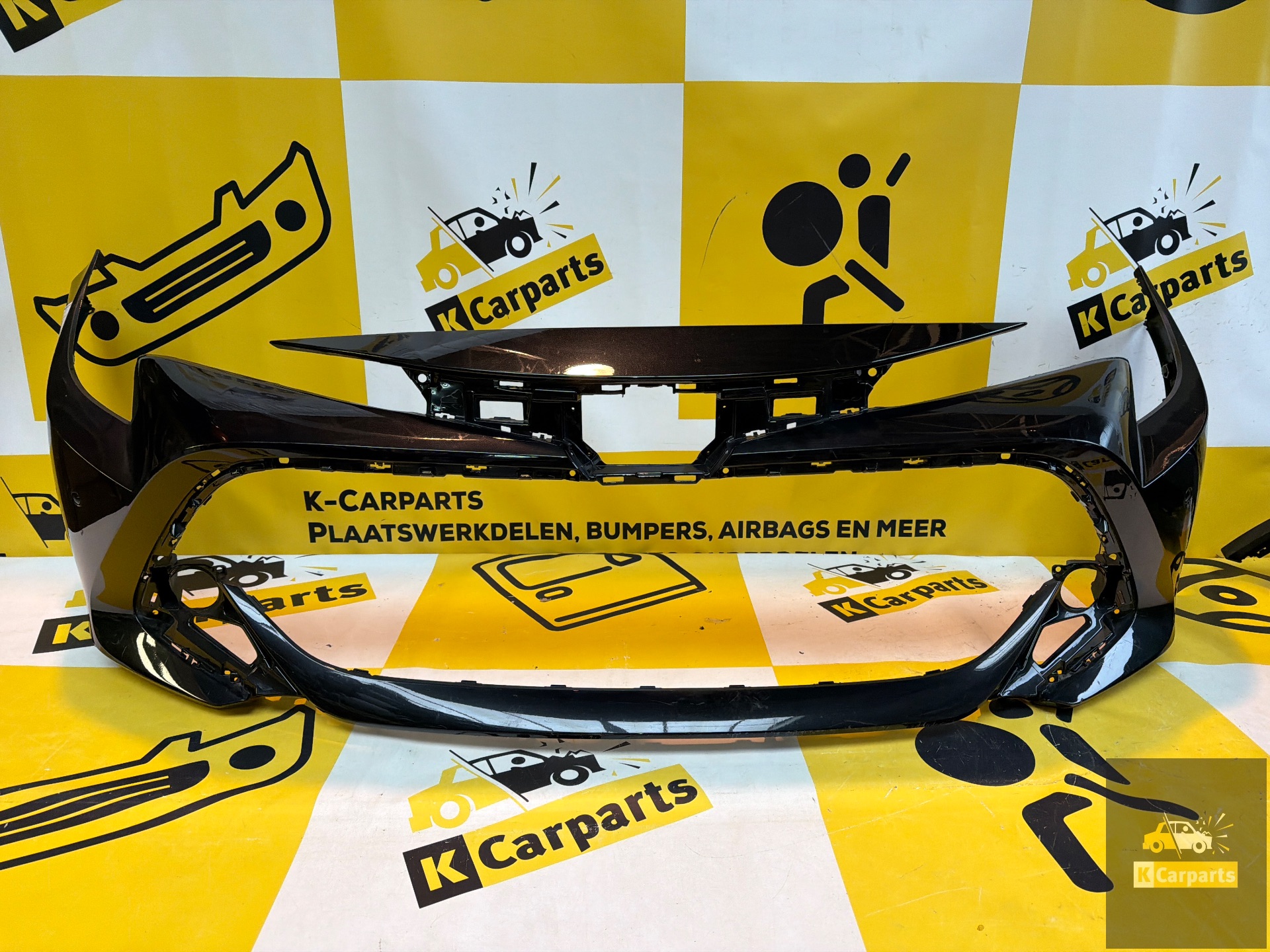 Toyota Corolla E21 voorbumper 53112-02D00