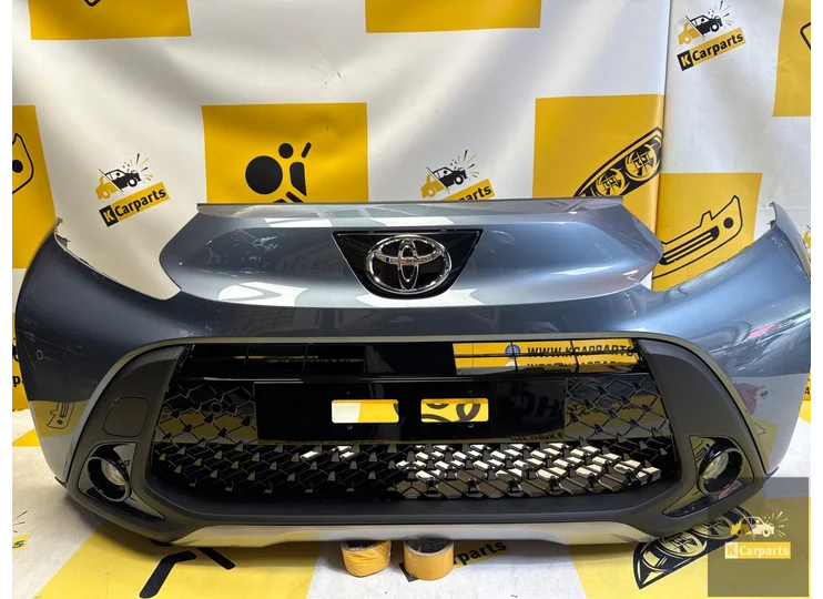 Pare-chocs avant d'origine Toyota Aygo X entièrement neuf !! PDC