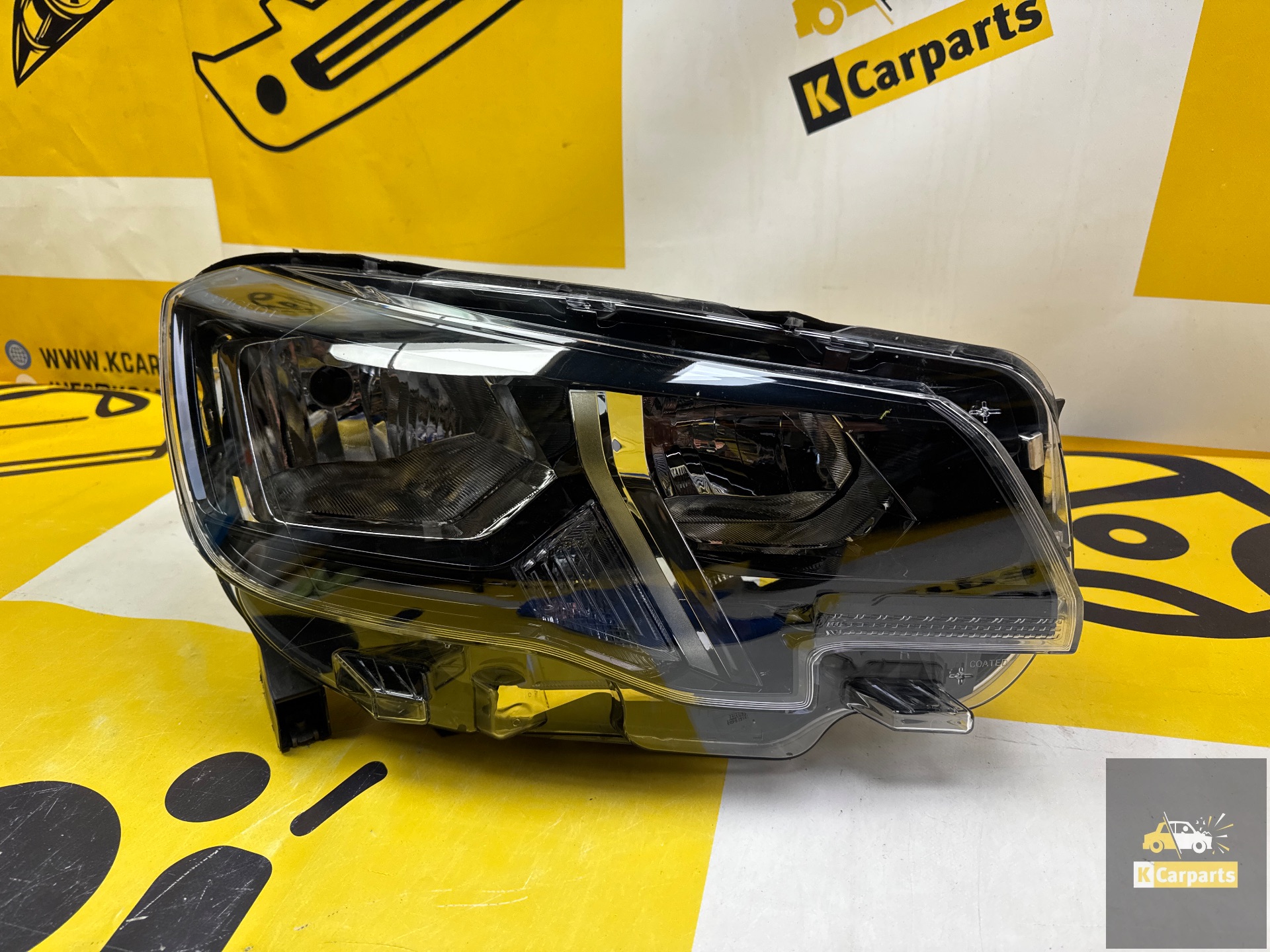 Koplamp Peugeot Rifter partner halogeen rechts 9816826880