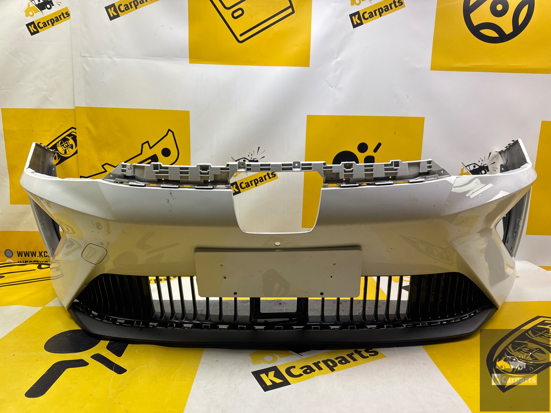 MG MG5 EV Frontstoßstange P10859360 MG5 Stoßstange