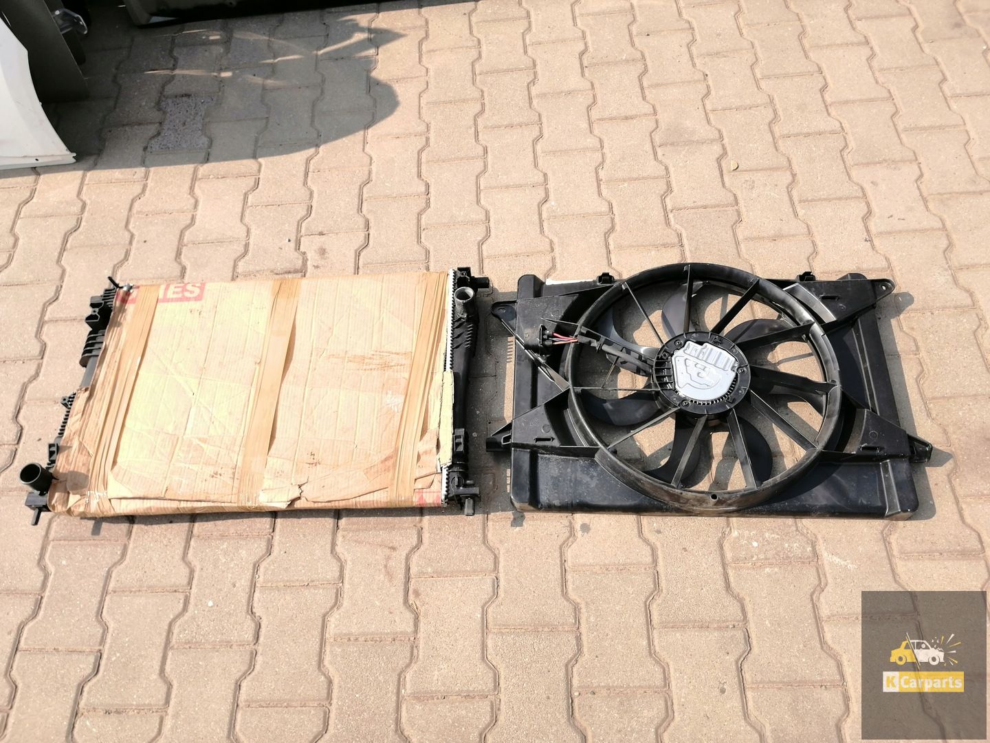 Ventilateur de radiateur Dodge Challenger III