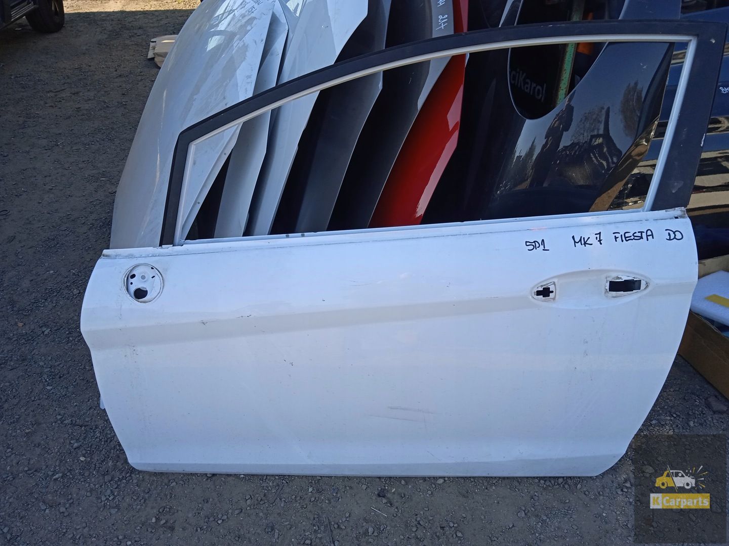 Ford Fiesta Mk7 3 deurs links