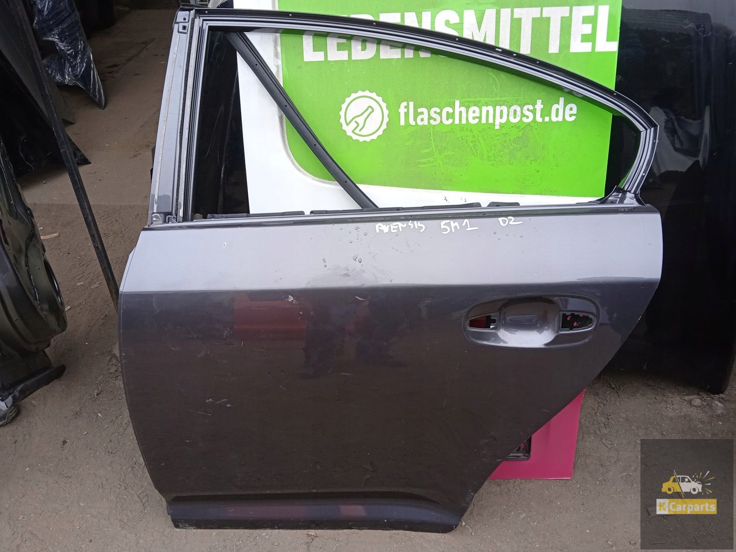 Toyota Avensis T27 left rear door