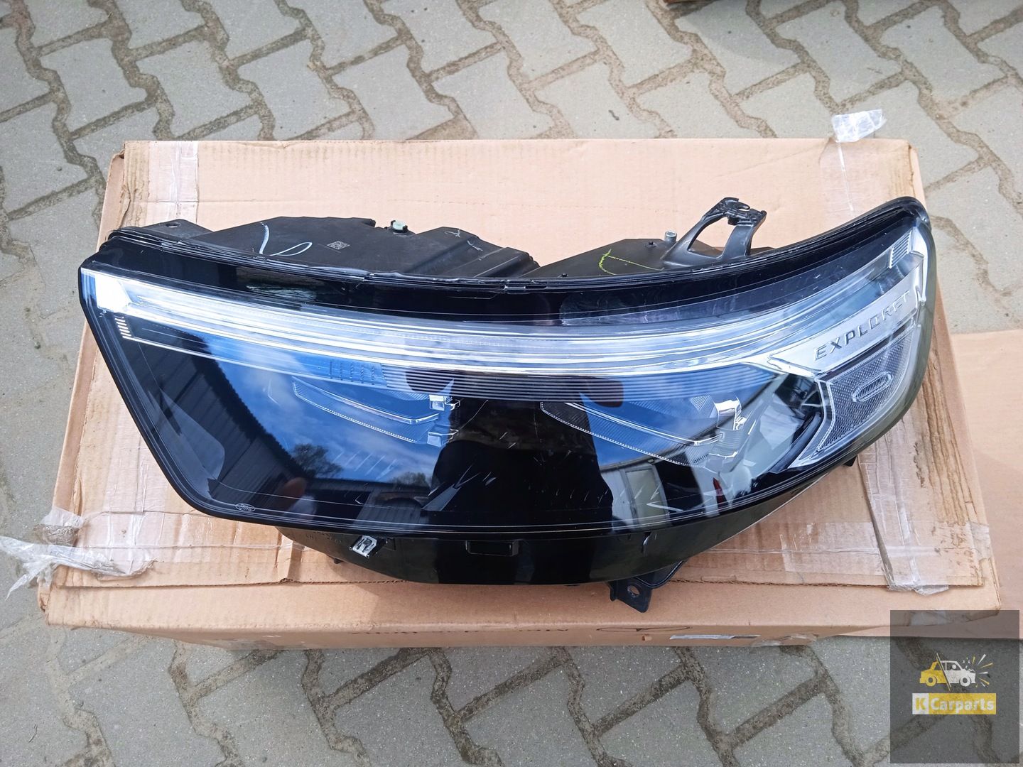 MB5B-13W030-G, Ford Explorer VI 20- Full Led lamp links perfect