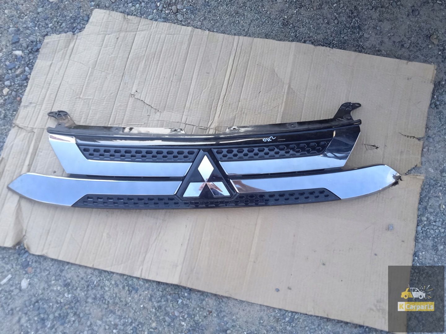 Mitsubishi Outlander III 18- dummy grill