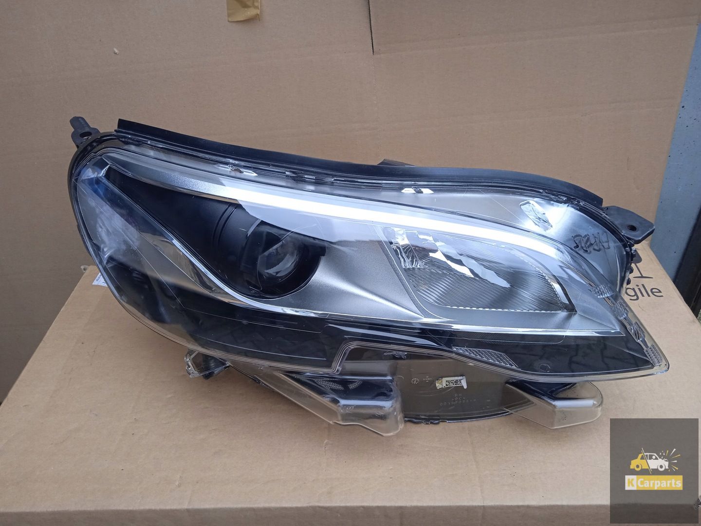 9808235780, Peugeot Expert III Xenon led lamp rechts
