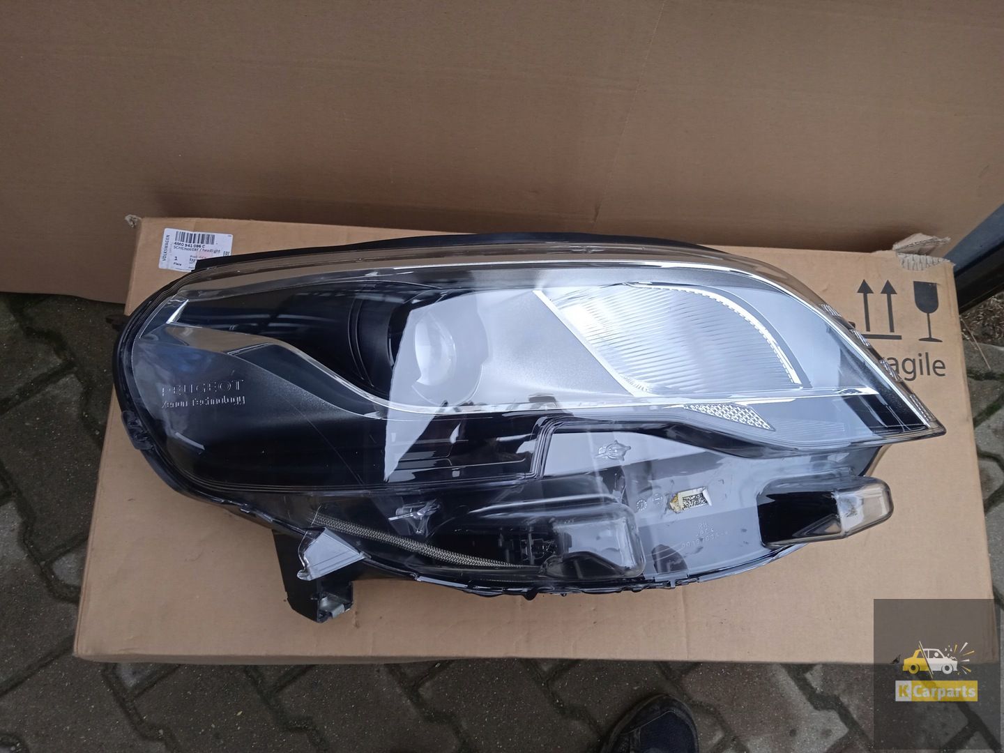 4_695ae8f69e516f40b052cf8d.jpeg