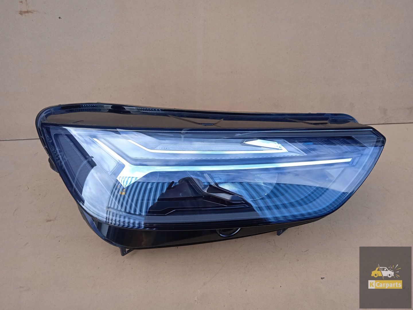 Audi Q5 80A Lift Volledig Ledlamp rechts Perfect