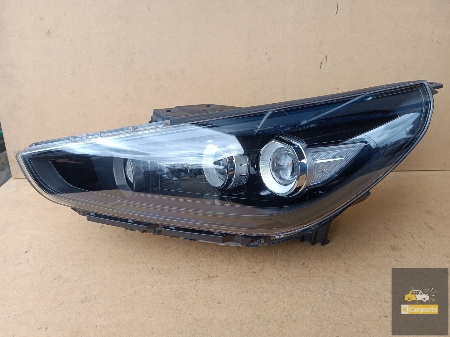 92101G4120, Hyundai i30 III Full Led Zwart Linkerlamp Ideaal