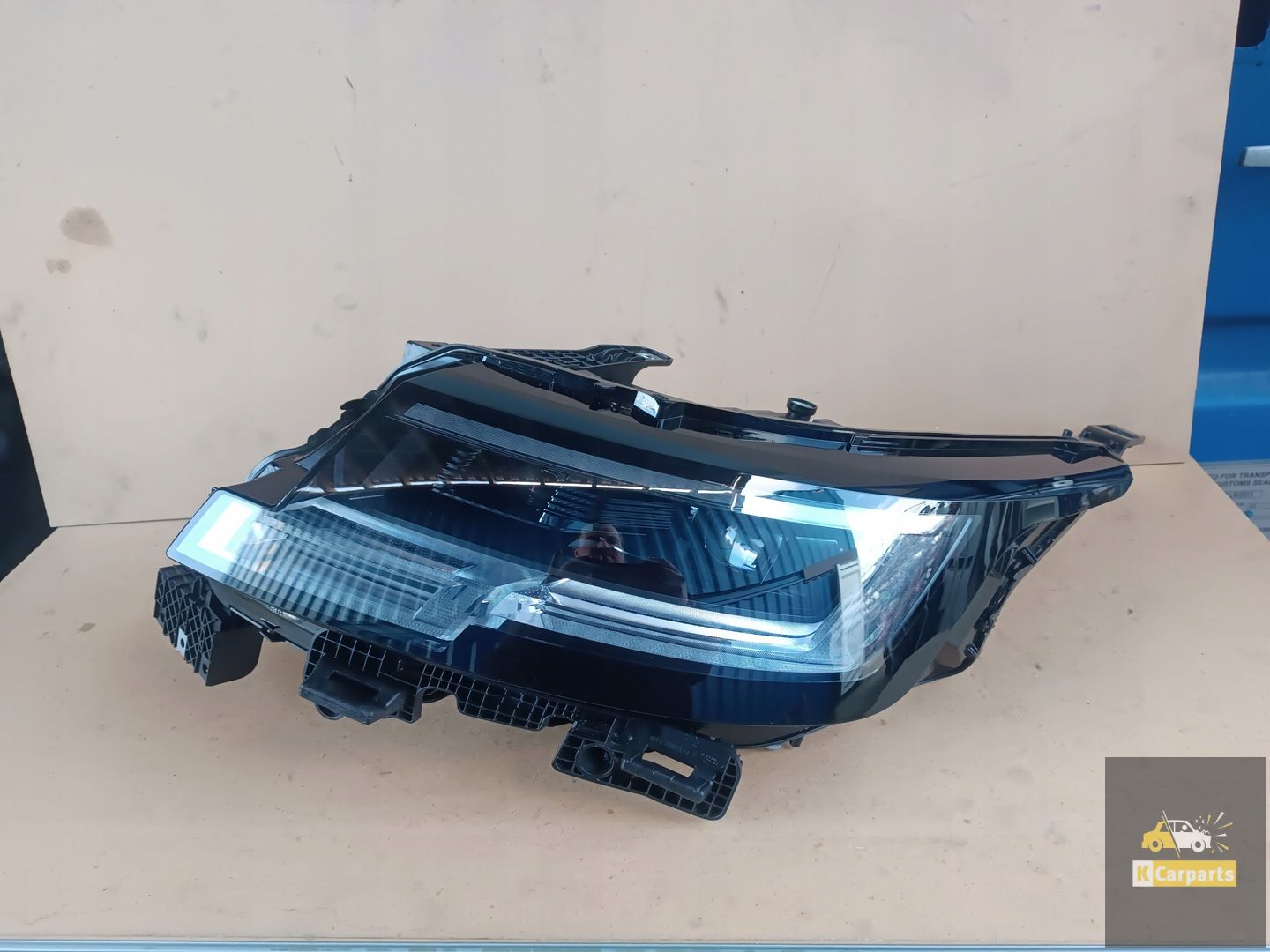 M8E2-13W030-HM, Range Rover V L460 Volledig Led-licht links