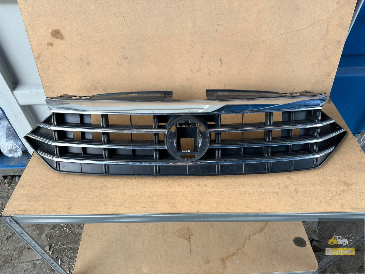 VW Jetta VII 2018 – Grillattrappe