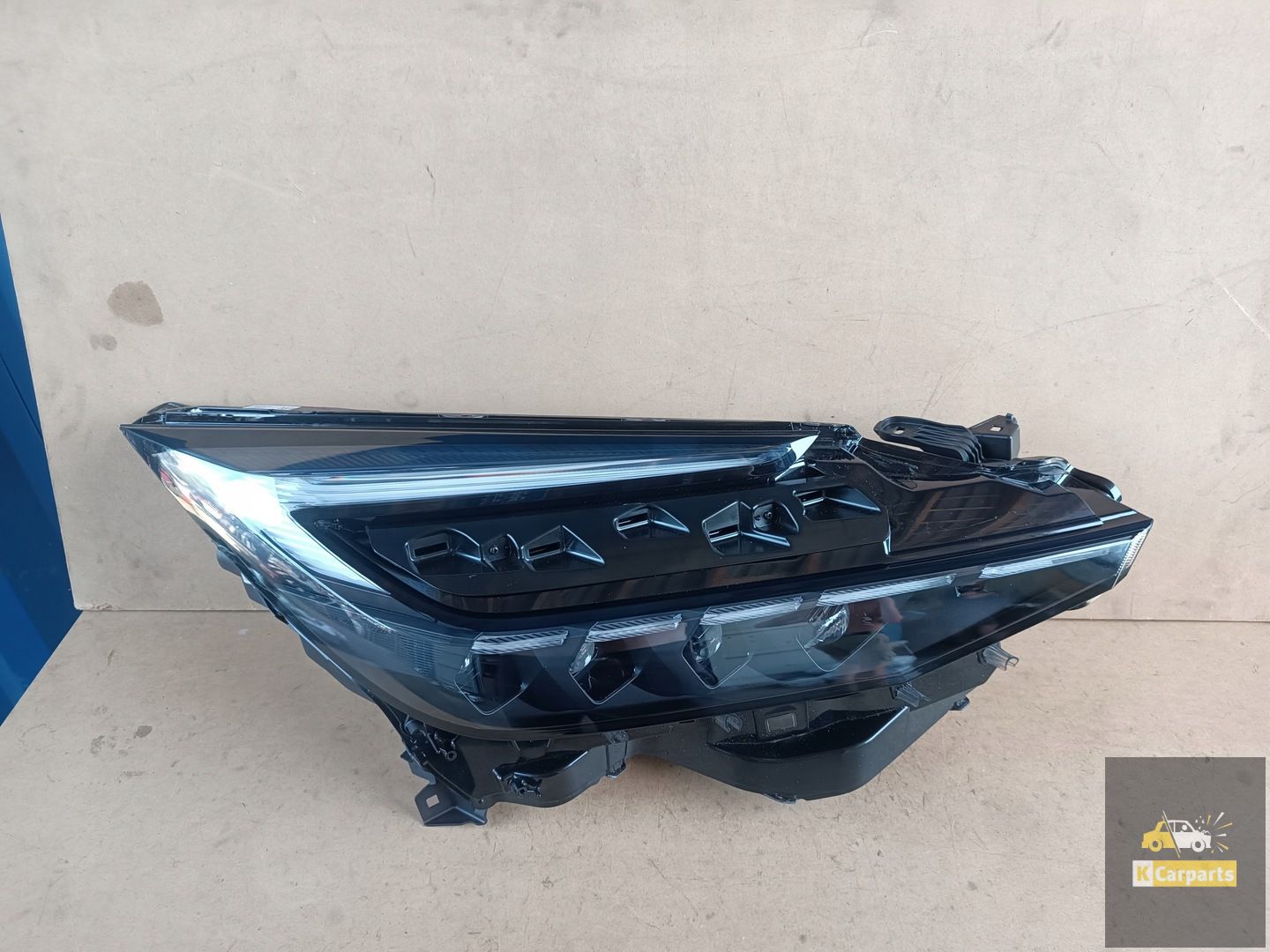 81110-F4510-00, Toyota CHR C-HR II Voll-LED-Prismen-LED-Rechterlampe