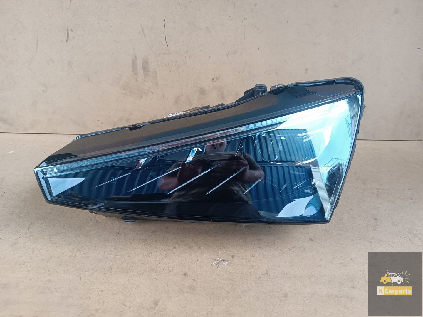 657941015C, Skoda Scala Complete LED light left