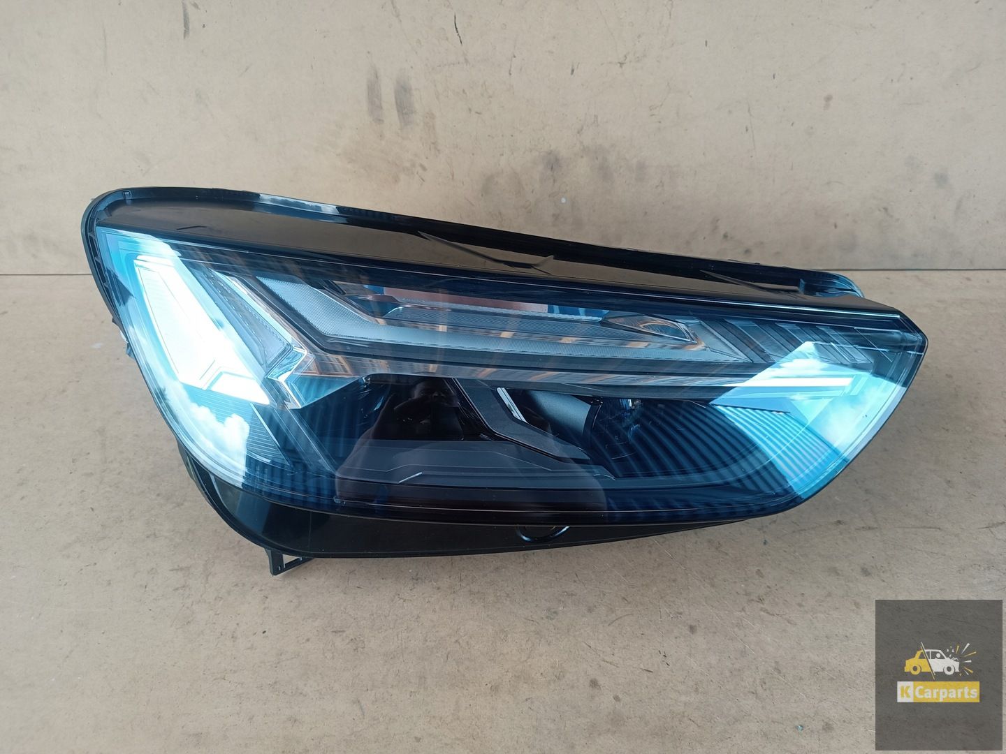 80A.941.036.E, Audi Q5 II 80A Lift Matrix rechterlamp