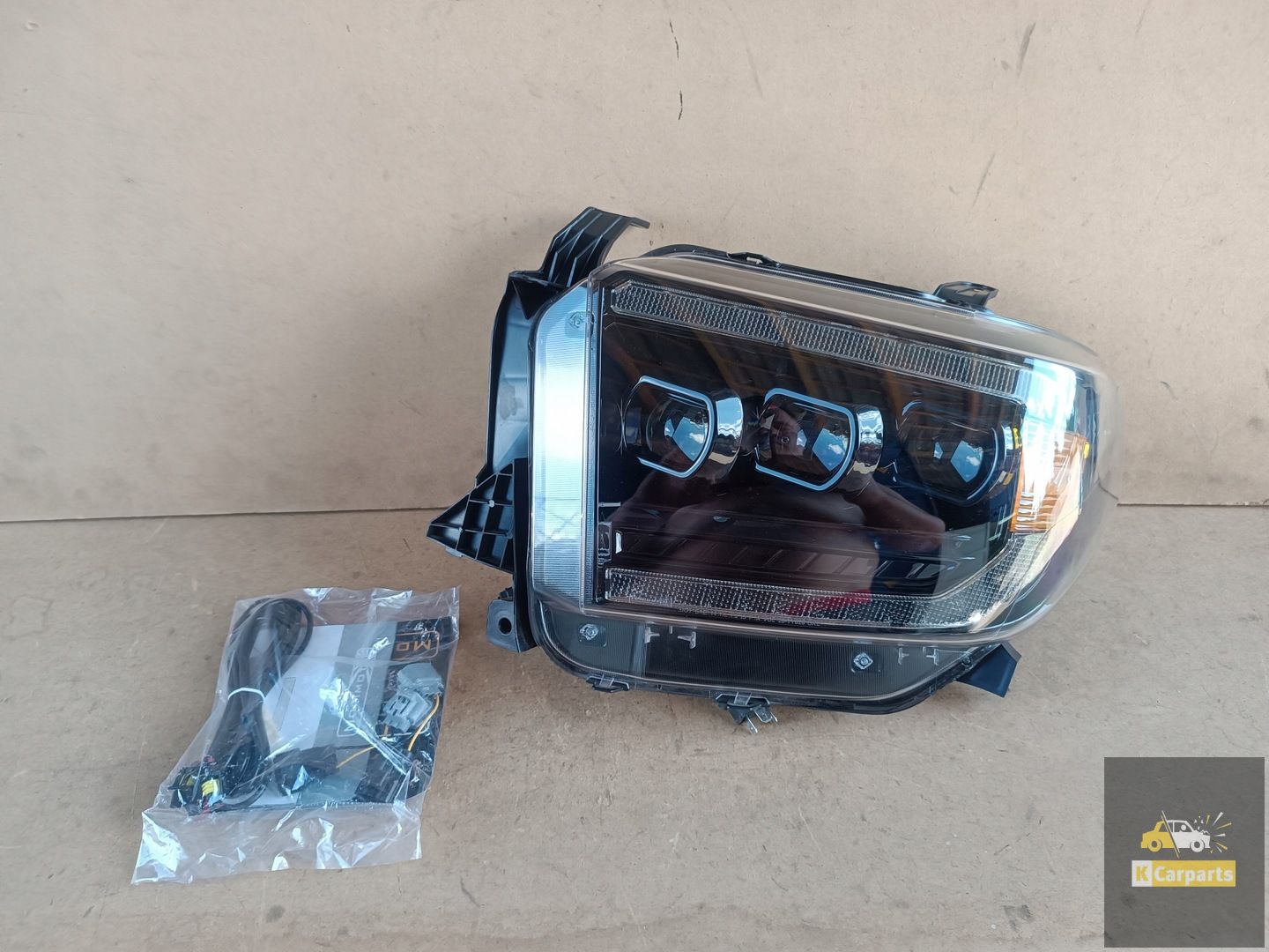 Phare gauche entièrement à LED pour Toyota Tundra 2017-2020