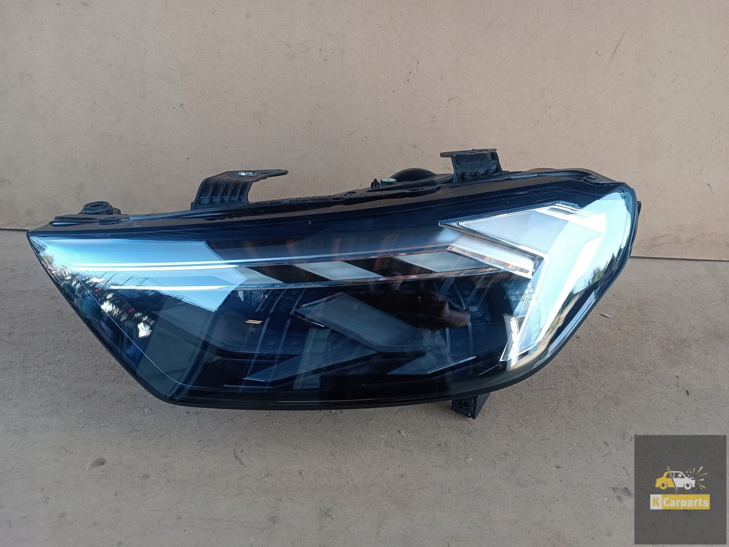 82A.941.033.D, Audi A1 II 82A Volledig led-licht links