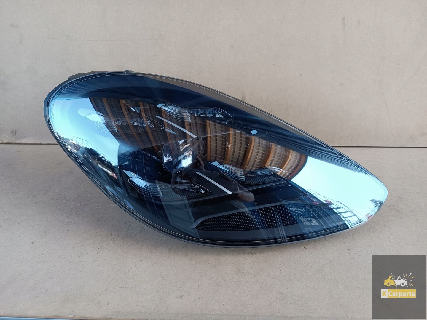 973.941.036, Porsche Panamera II 971 Matrix rechterlamp Ideaal