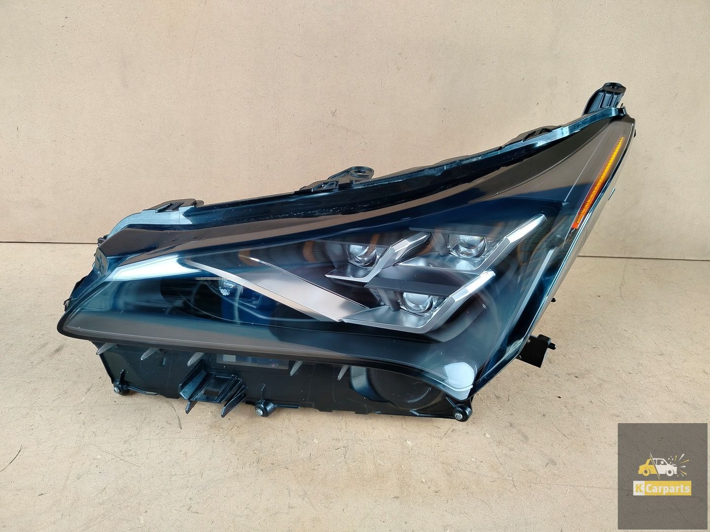 Lexus NX Lift Volledig Led-licht links