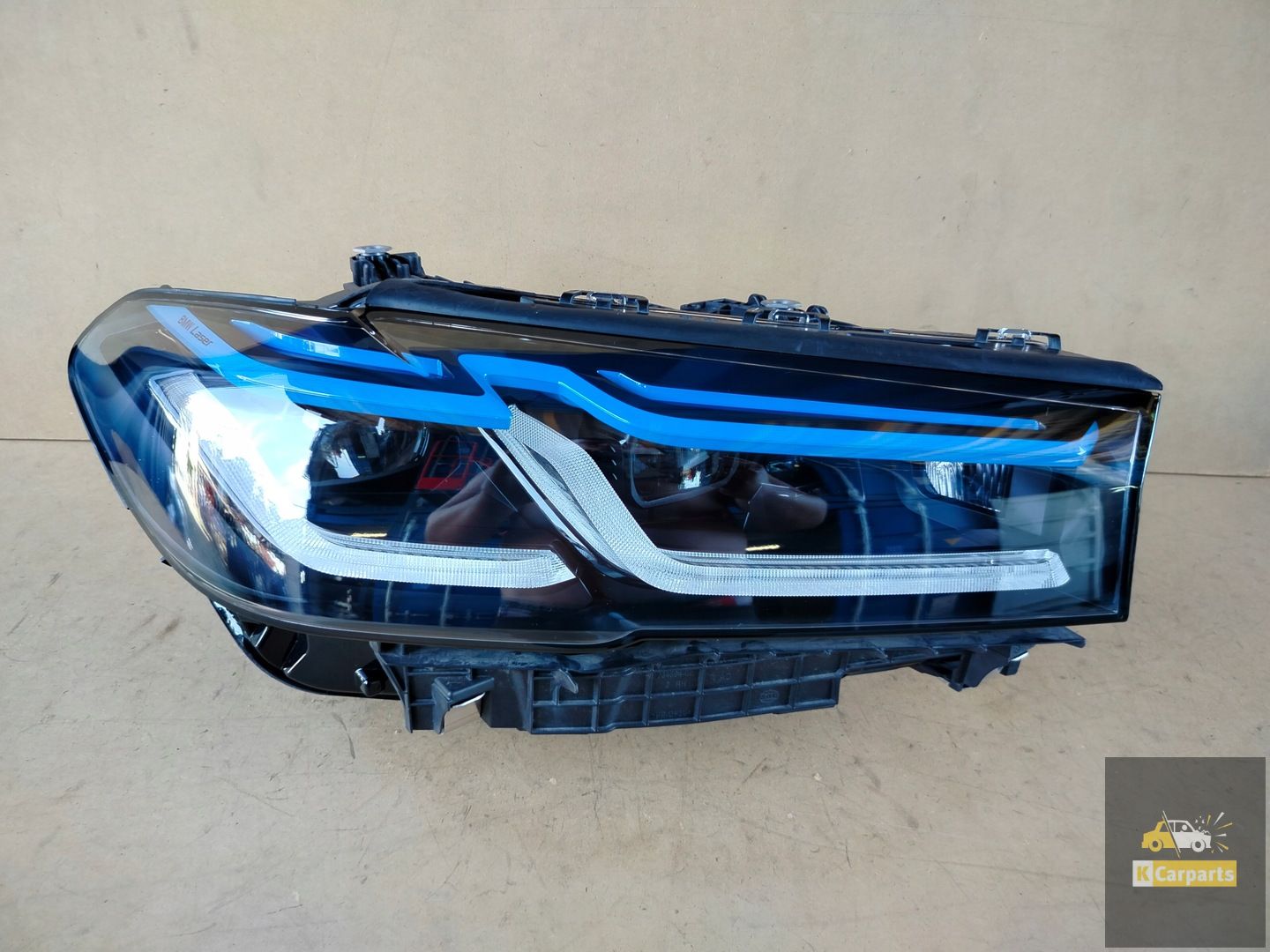 8082662, BMW G30 Lift Laser Shadow right