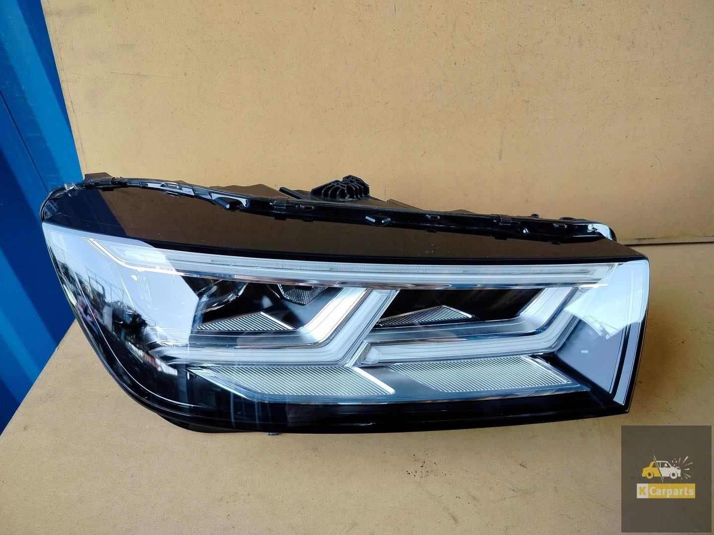 80A.941.036, Audi Q5 80A II Matrix rechterlamp