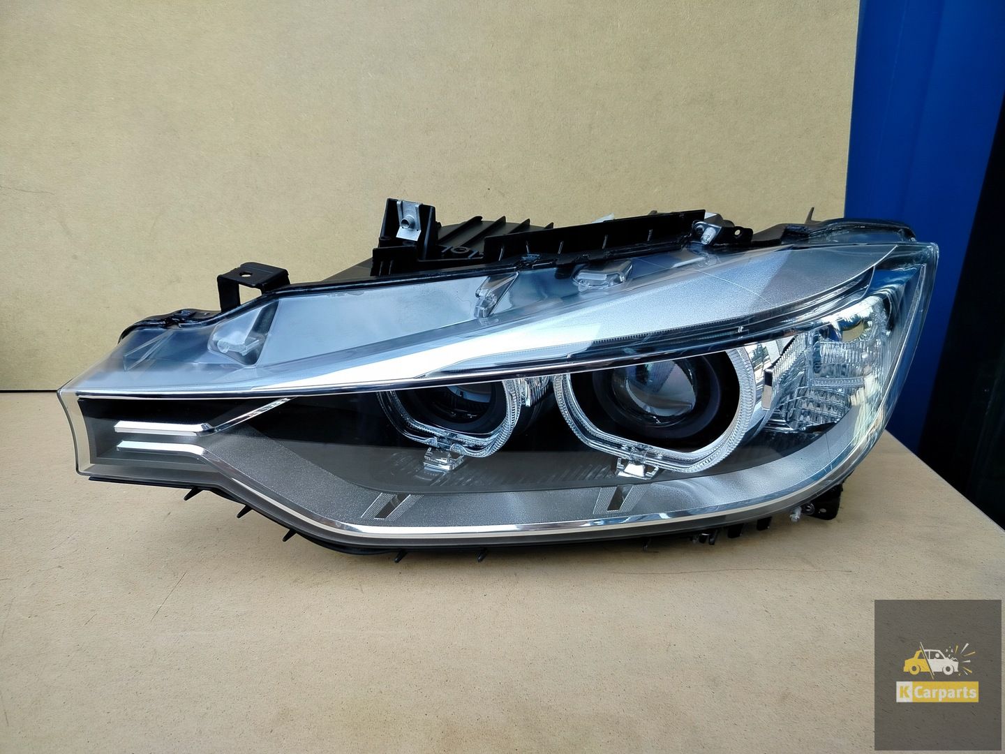 BMW F30 Bi Xenon No Torsion Left Light