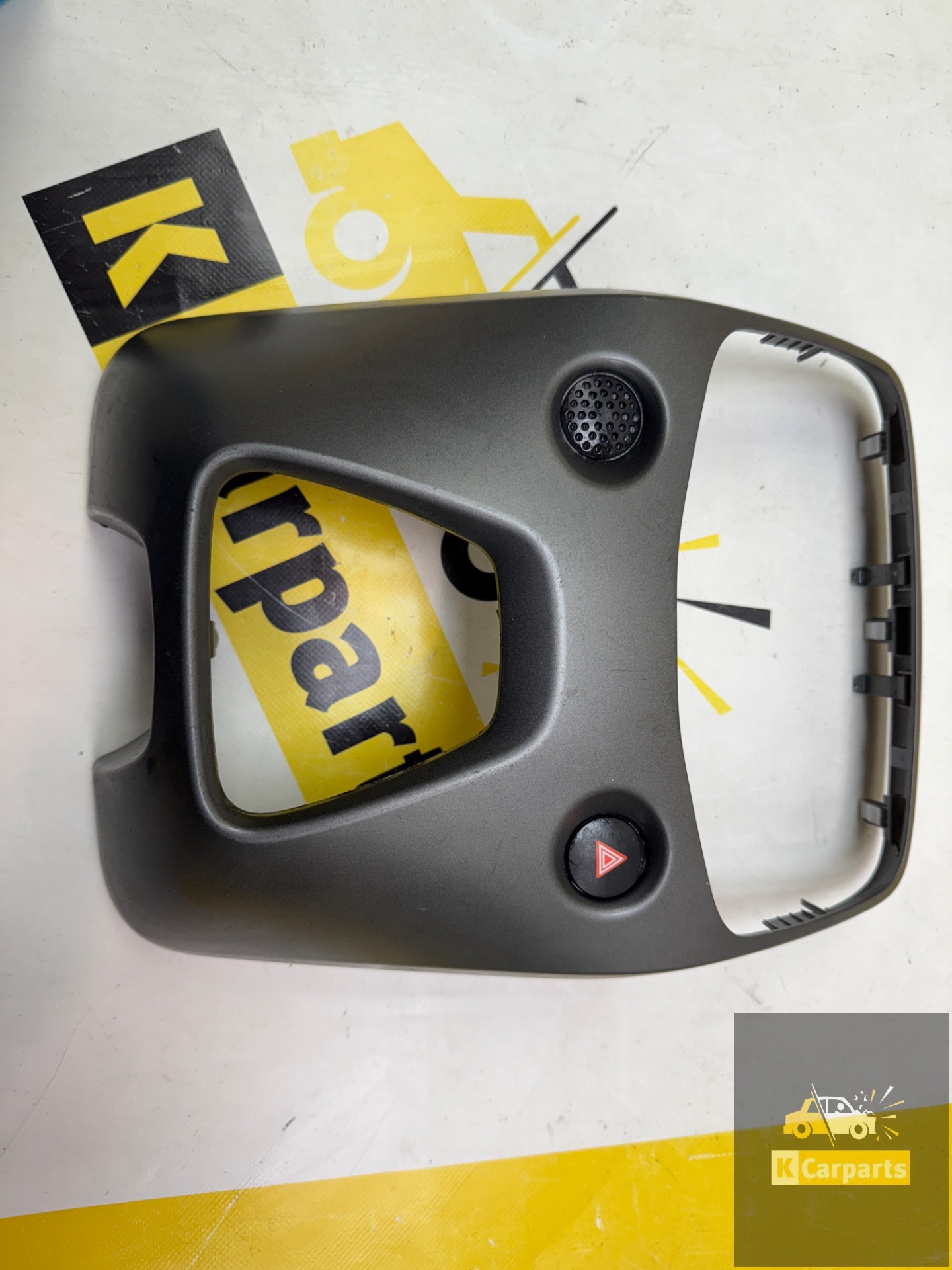 Originale Mittelkonsolenverkleidung für Toyota Aygo AB40 (2015–2022), Teilenummer 1389232X