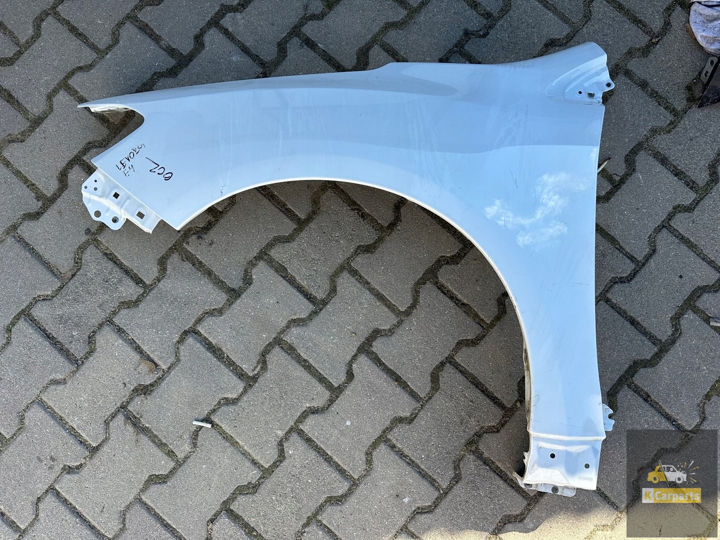 Subaru Levorg 14- left front wing