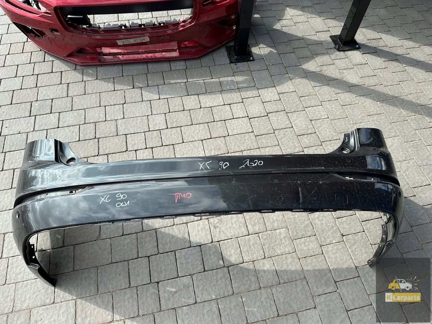 Volvo XC90 II Heckstoßstange anheben