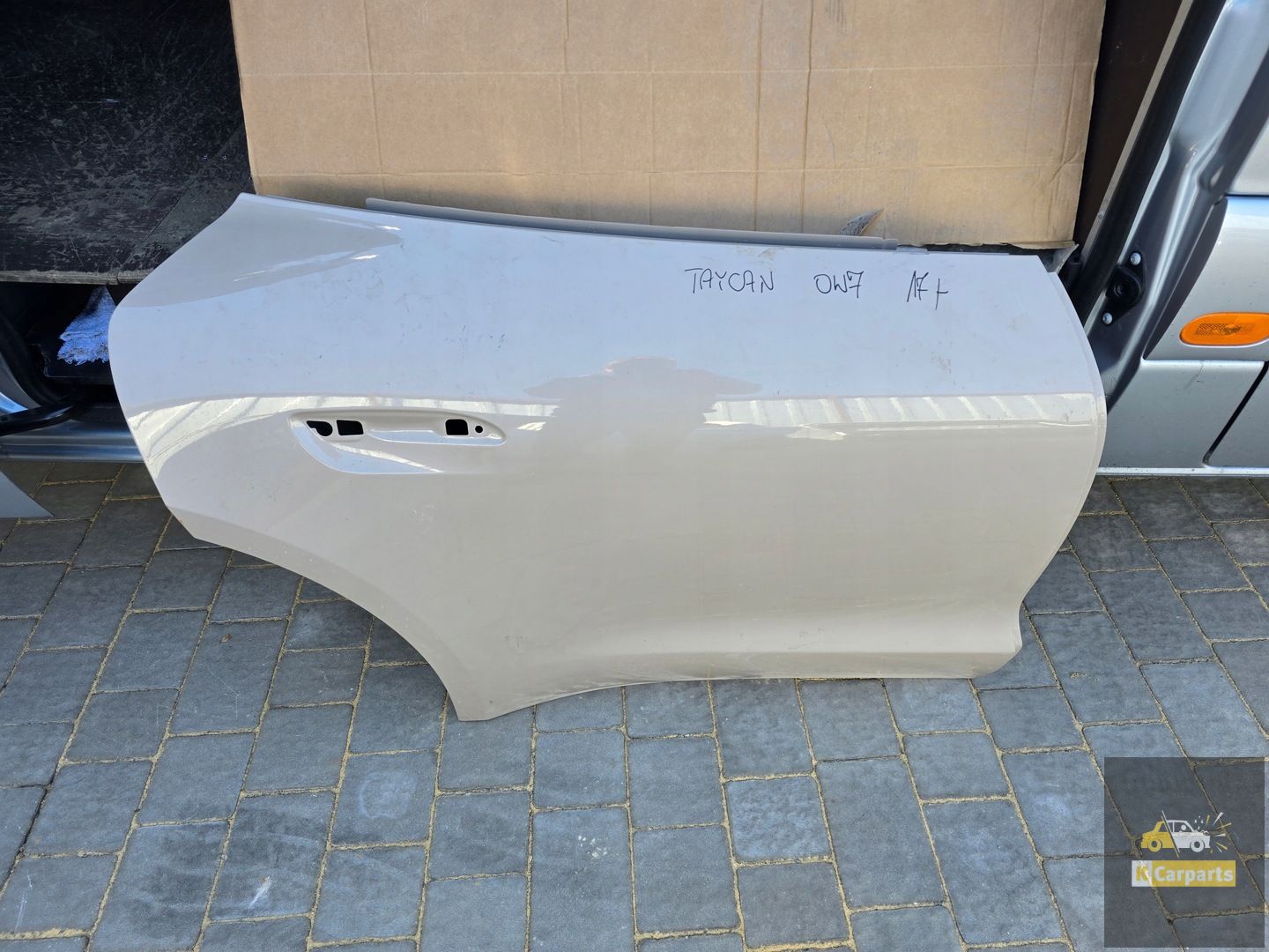 Porsche Taycan rechter achterdeur
