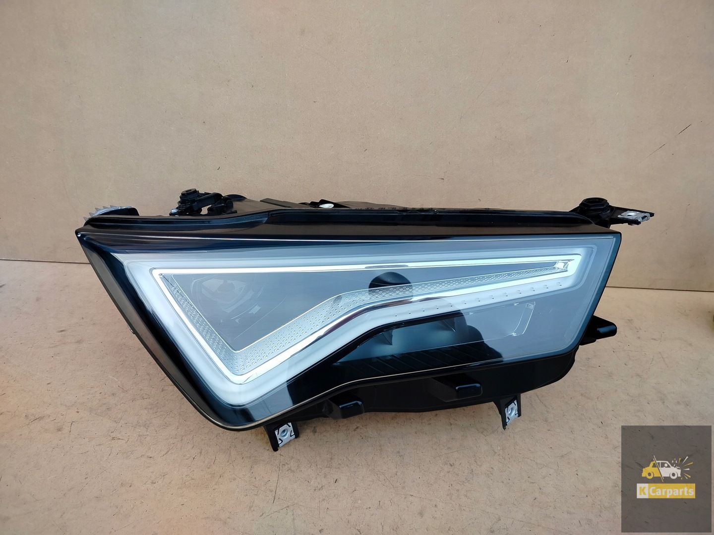 576.941.032.B, Seat Ateca Lift Voll-LED-Lampe rechts