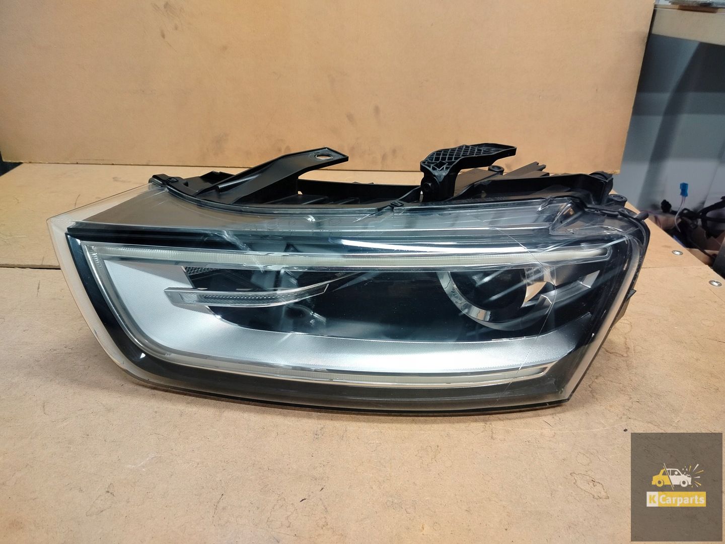 8U0941005, Audi Q3 8U Xenon niet-knipperlicht links