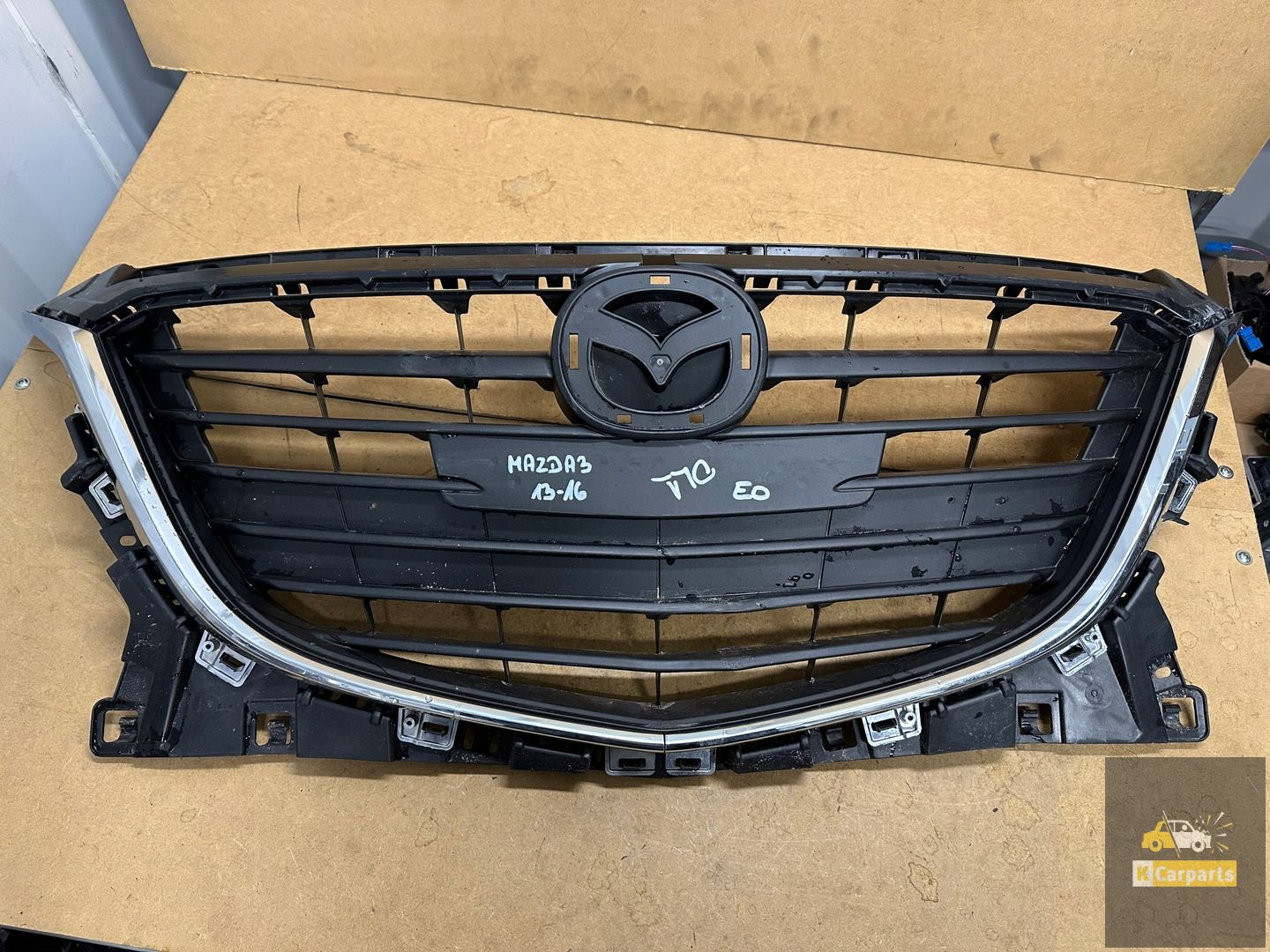 Mazda 3 III BM 13-16 grillebevestiging